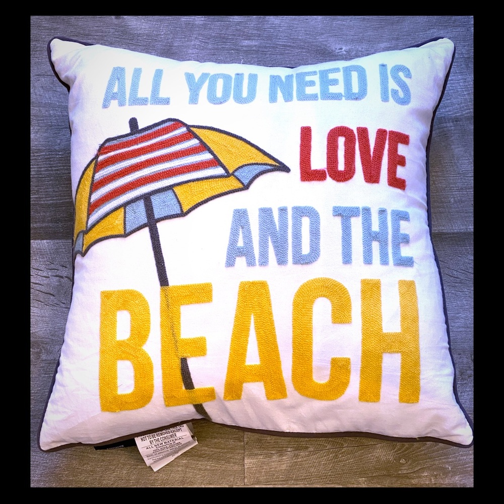 Envogue Square Beach Pillow NWT